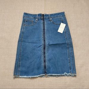 Crescent Drive Full Frontal Zipper Skirt *READ*